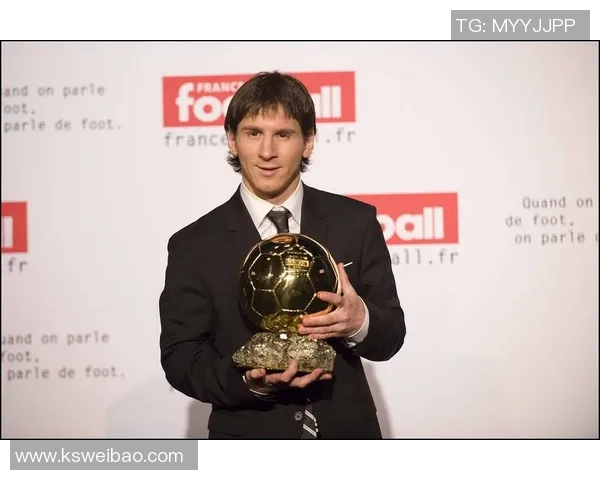 全球足球明星简要资料与成就盘点,了解他们的辉煌历程与影响力 全球足球明星简要资料与成就盘点,了解他们的辉煌历程与影响力