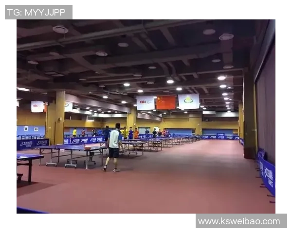 香港足球明星队走进铁道探索之旅共庆体育与交通的融合魅力 香港足球明星队走进铁道探索之旅共庆体育与交通的融合魅力